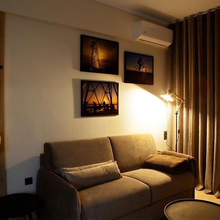 Designer Apartments Close To The Center + Free Parking テッサロニキ エクステリア 写真